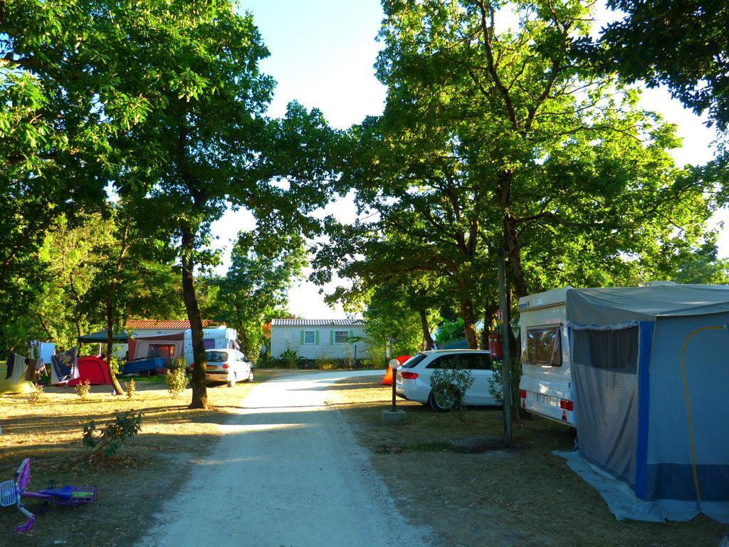 Camping La Maurie Foulerot Exterior photo